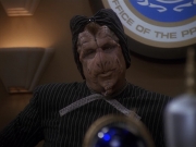 extant_StarTrek_DS9_4x12-ParadiseLost_01239.jpg