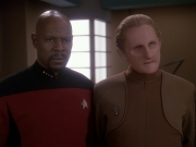 extant_StarTrek_DS9_4x12-ParadiseLost_01278.jpg