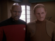 extant_StarTrek_DS9_4x12-ParadiseLost_01293.jpg