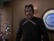 Filename=extant_StarTrek_DS9_4x12-ParadiseLost_01305.jpg
Filesize=182KiB
Dimensions=1200x900
Date added=Oct 21, 2019 extant_StarTrek_DS9_4x12-ParadiseLost_01305.jpg