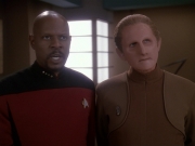 Filename=extant_StarTrek_DS9_4x12-ParadiseLost_01310.jpg
Filesize=134KiB
Dimensions=1200x900
Date added=Oct 21, 2019 extant_StarTrek_DS9_4x12-ParadiseLost_01310.jpg