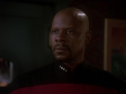 extant_StarTrek_DS9_4x12-ParadiseLost_01488.jpg