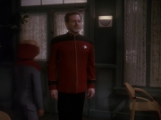 extant_StarTrek_DS9_4x12-ParadiseLost_01502.jpg