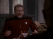 extant_StarTrek_DS9_4x12-ParadiseLost_01576.jpg