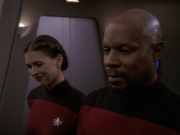 Filename=extant_StarTrek_DS9_4x12-ParadiseLost_02385.jpg
Filesize=141KiB
Dimensions=1200x900
Date added=Oct 21, 2019 extant_StarTrek_DS9_4x12-ParadiseLost_02385.jpg