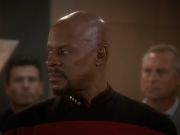 extant_StarTrek_DS9_4x12-ParadiseLost_02427.jpg