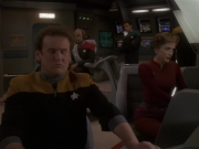 extant_StarTrek_DS9_4x12-ParadiseLost_03060.jpg