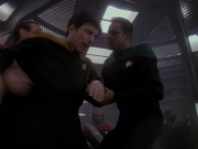 extant_StarTrek_DS9_4x12-ParadiseLost_03136.jpg