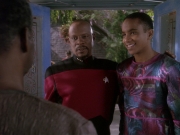 Filename=extant_StarTrek_DS9_4x12-ParadiseLost_03695.jpg
Filesize=198KiB
Dimensions=1200x900
Date added=Oct 21, 2019 extant_StarTrek_DS9_4x12-ParadiseLost_03695.jpg
