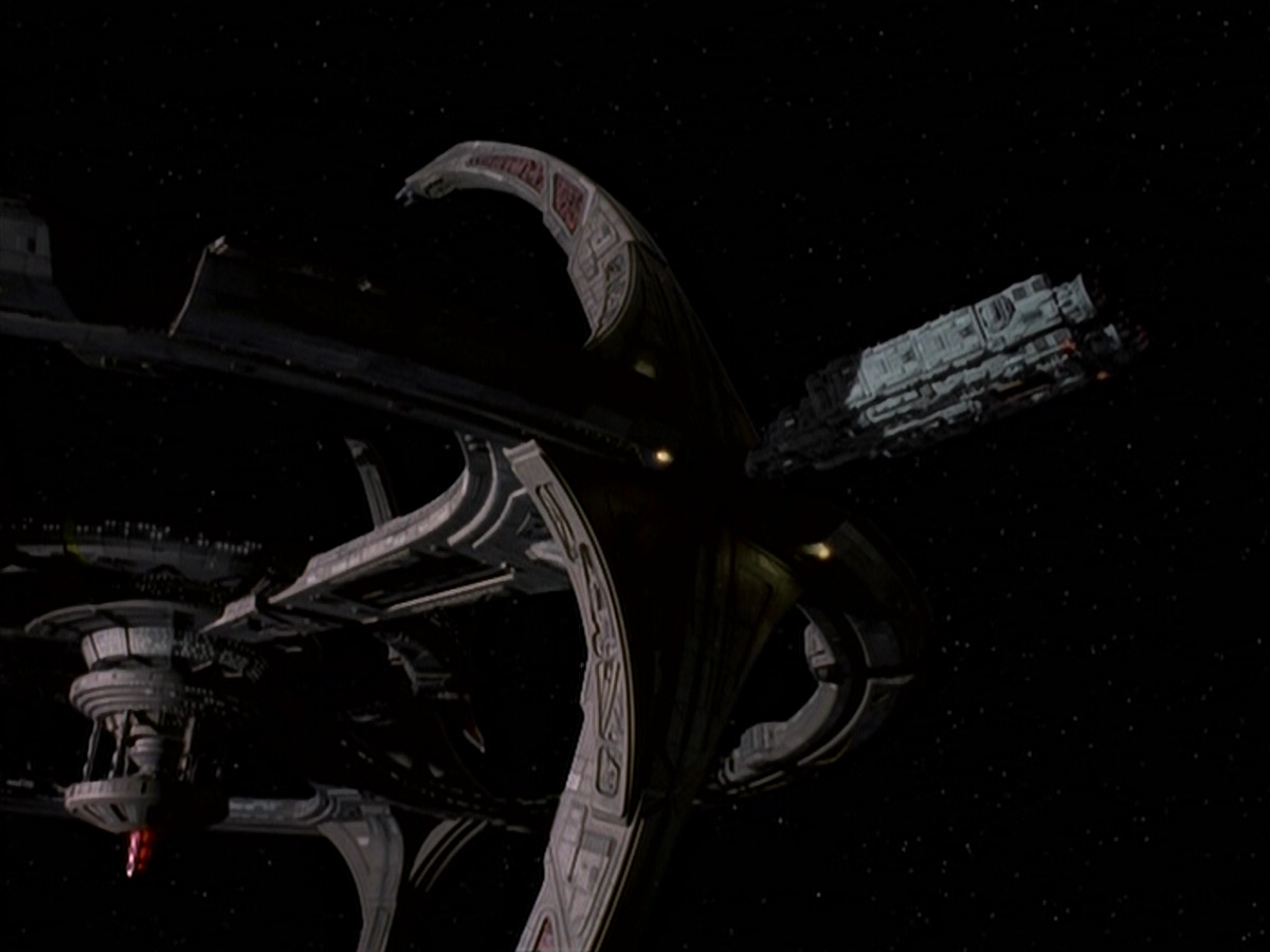 extant_StarTrek_DS9_4x22-ForTheCause_01920.jpg