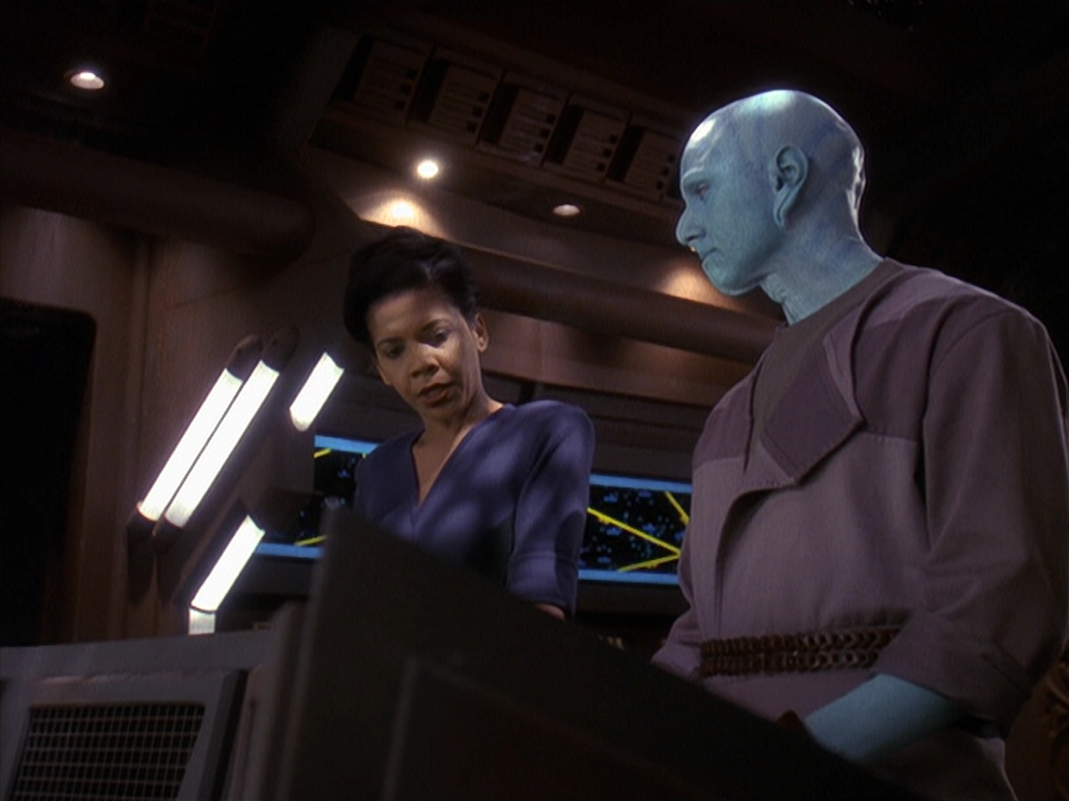 extant_StarTrek_DS9_4x22-ForTheCause_02741.jpg
