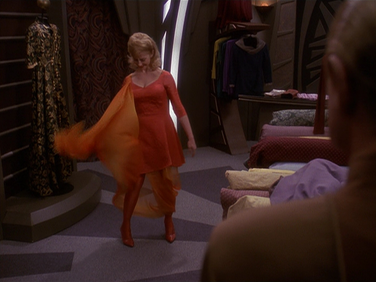 extant_StarTrek_DS9_4x26-BrokenLink_00032.jpg