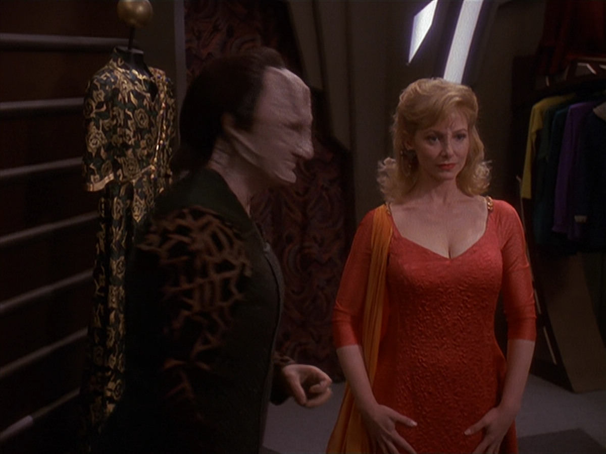 extant_StarTrek_DS9_4x26-BrokenLink_00048.jpg