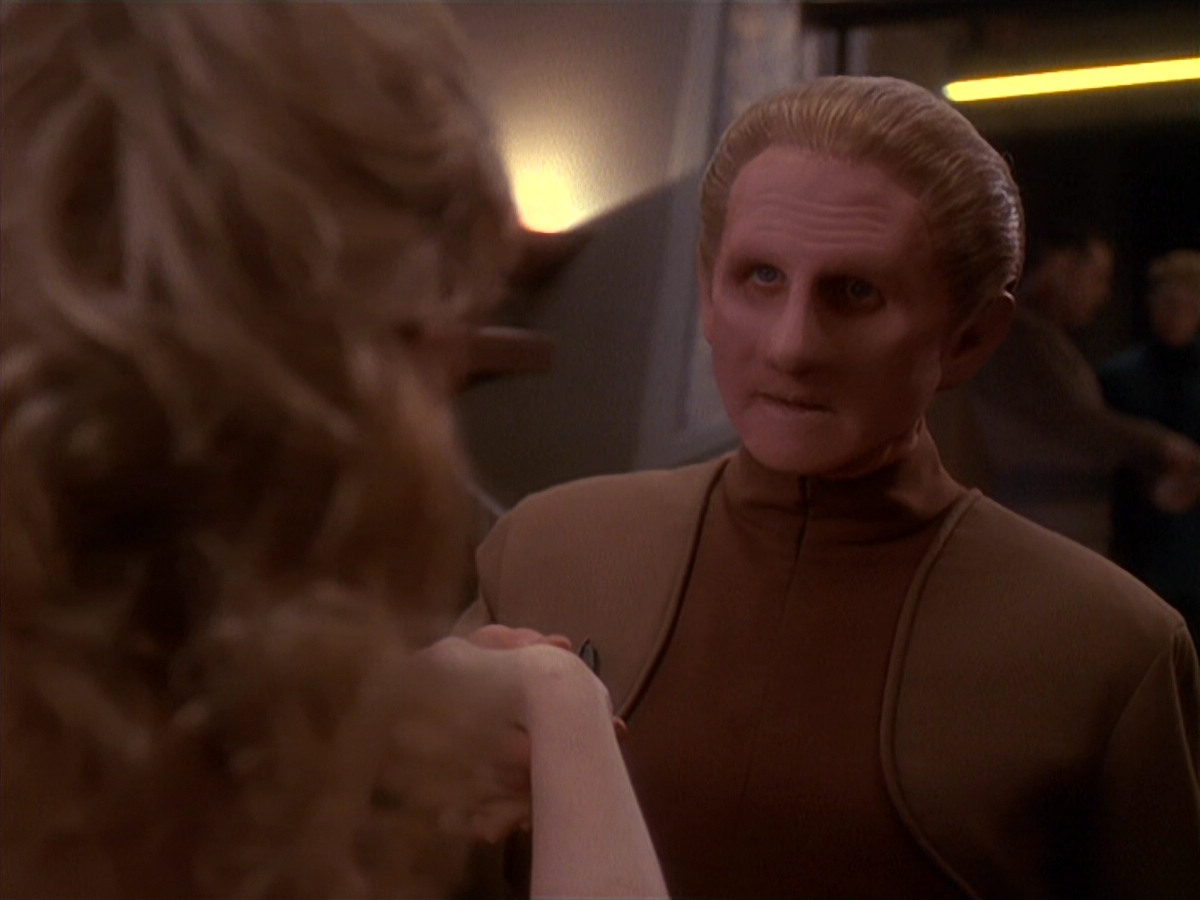 extant_StarTrek_DS9_4x26-BrokenLink_00069.jpg