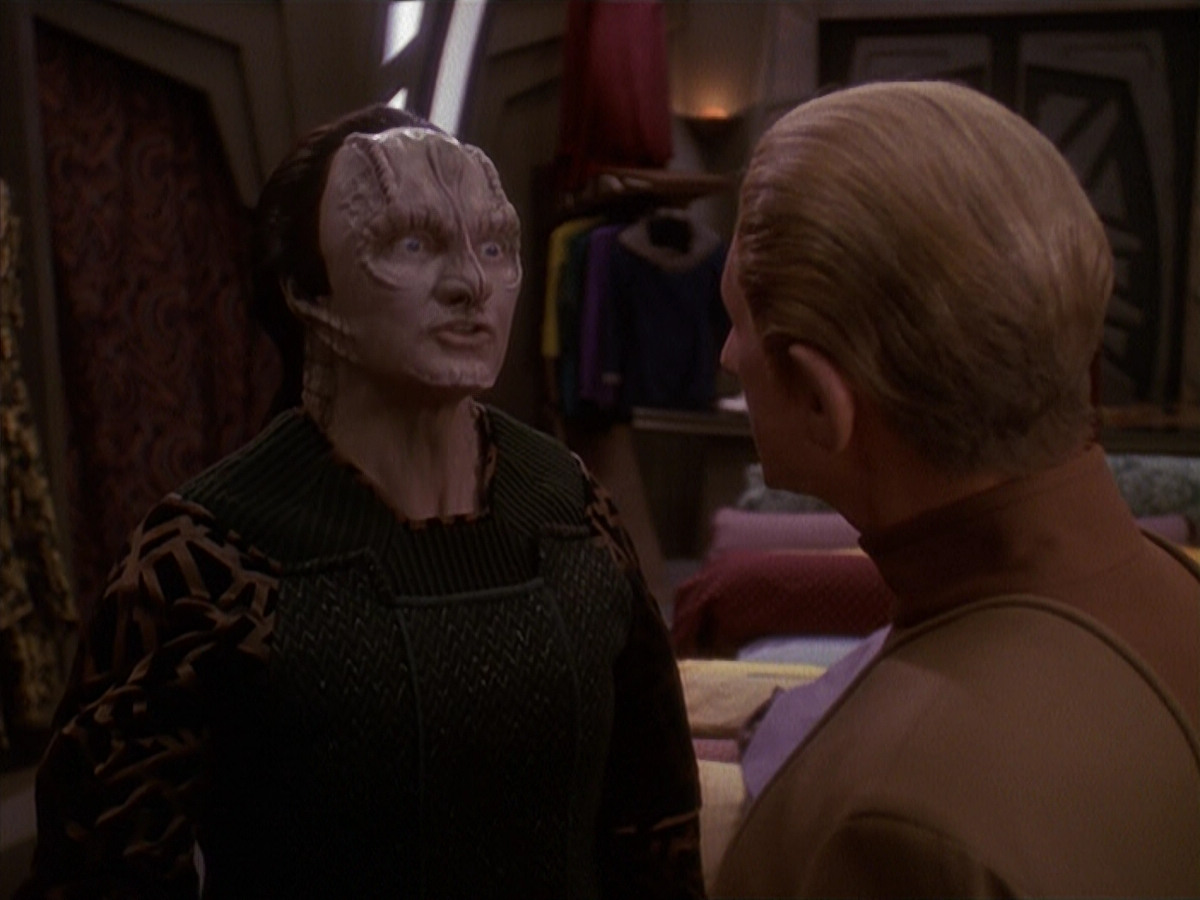 extant_StarTrek_DS9_4x26-BrokenLink_00158.jpg