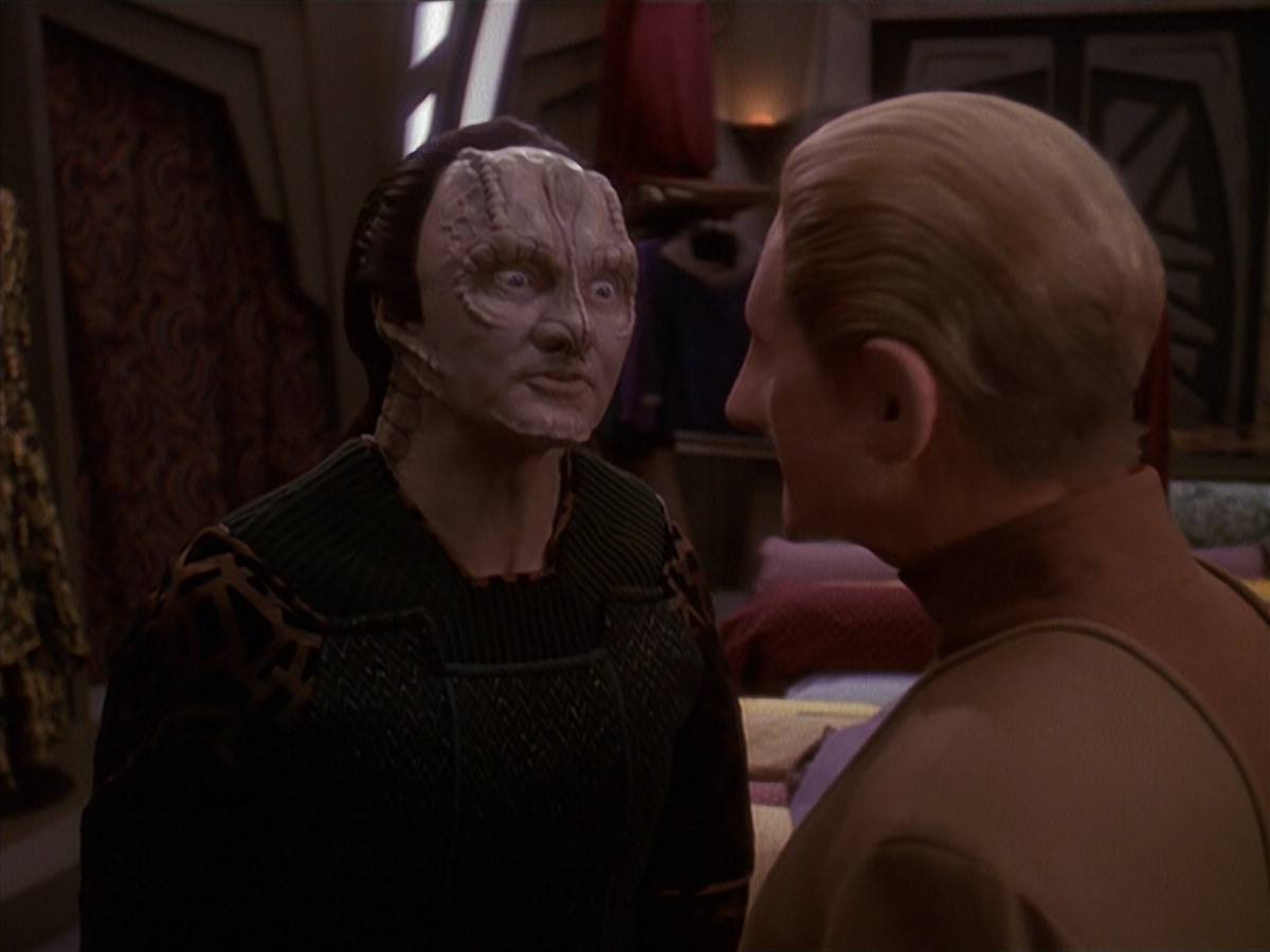 extant_StarTrek_DS9_4x26-BrokenLink_00161.jpg