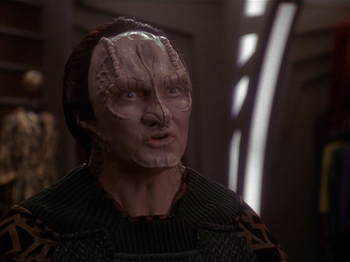 extant_StarTrek_DS9_4x26-BrokenLink_00182.jpg