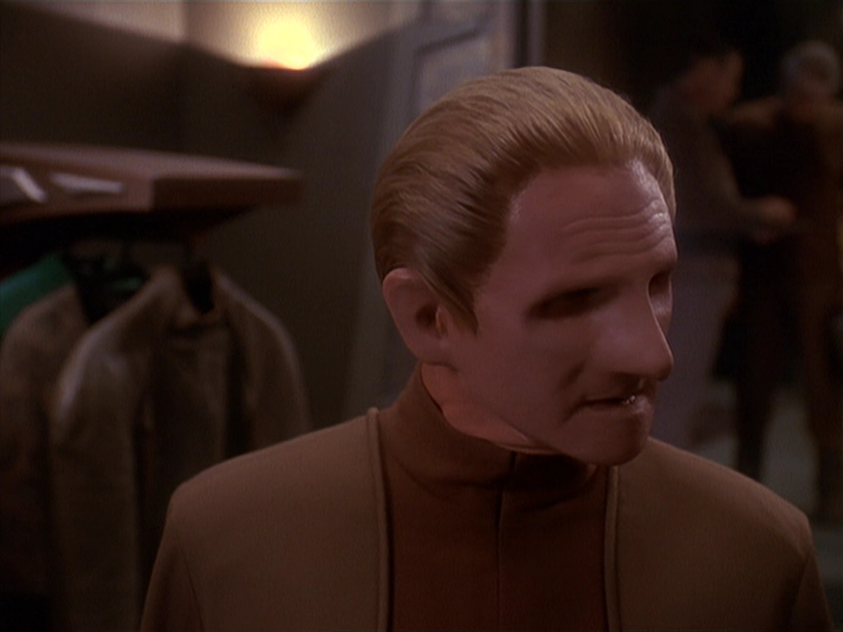 extant_StarTrek_DS9_4x26-BrokenLink_00196.jpg