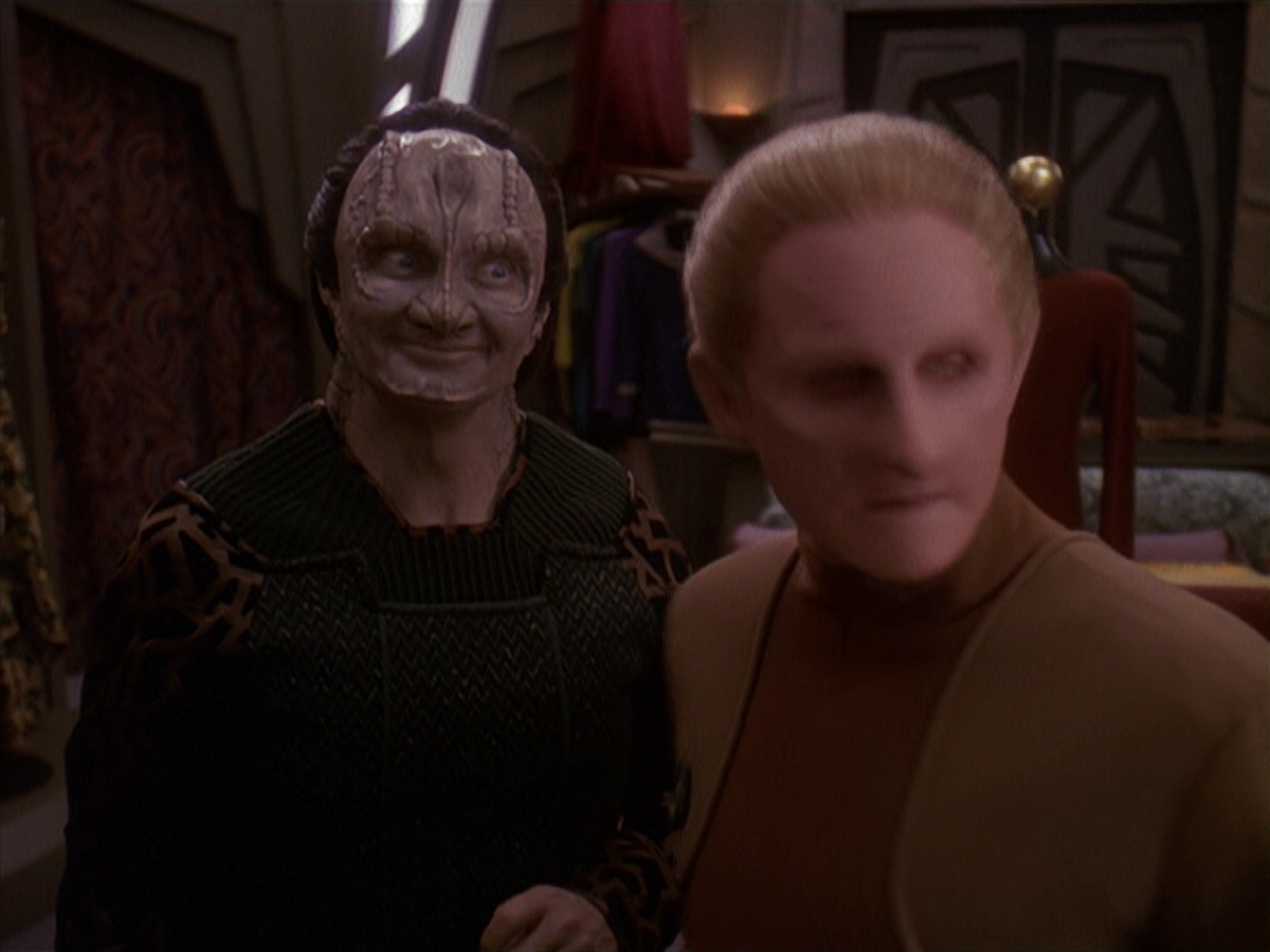 extant_StarTrek_DS9_4x26-BrokenLink_00212.jpg