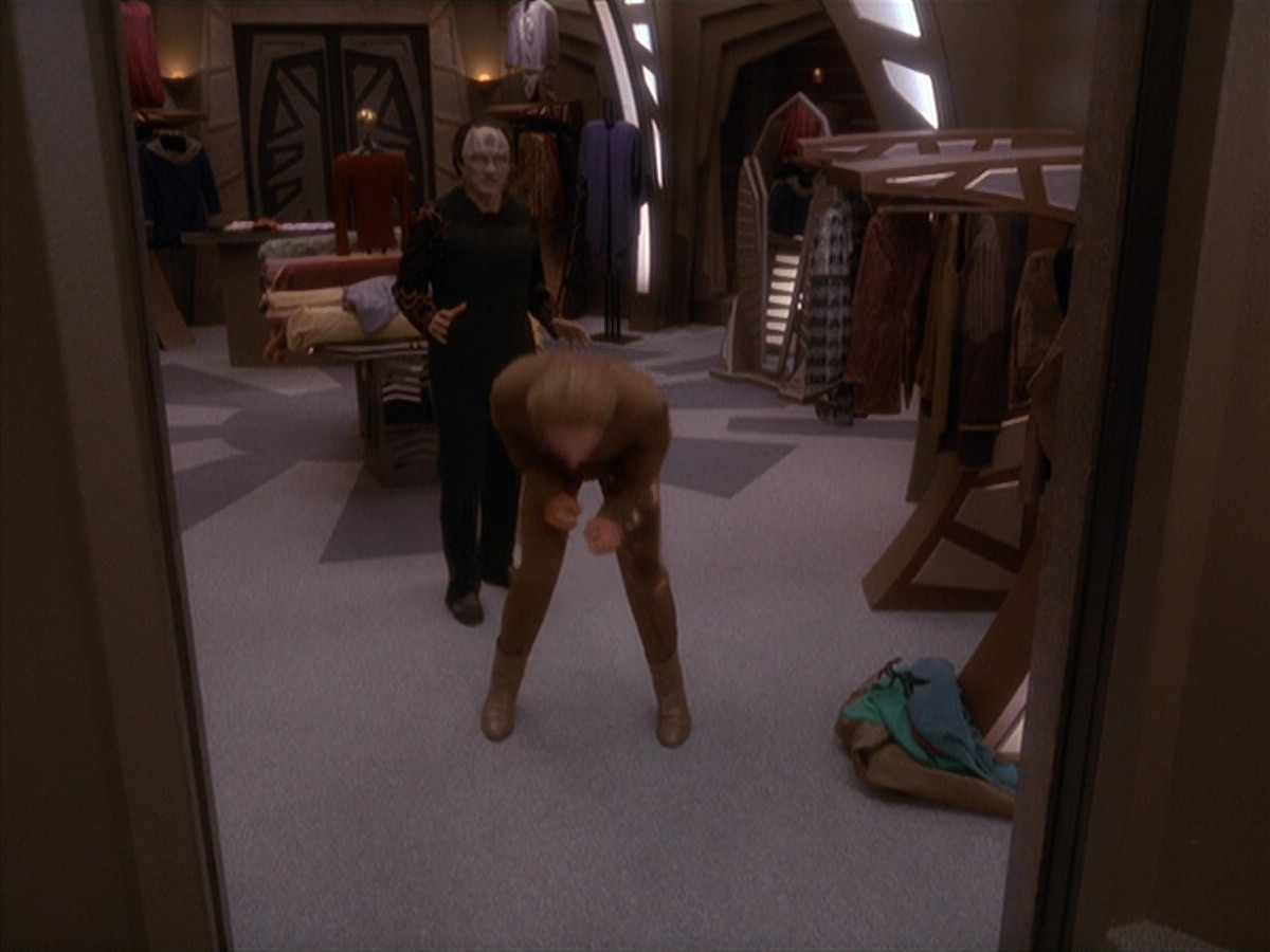 extant_StarTrek_DS9_4x26-BrokenLink_00229.jpg