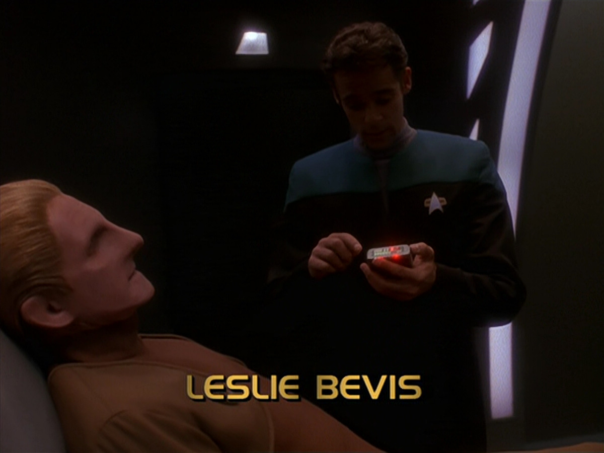 extant_StarTrek_DS9_4x26-BrokenLink_00443.jpg
