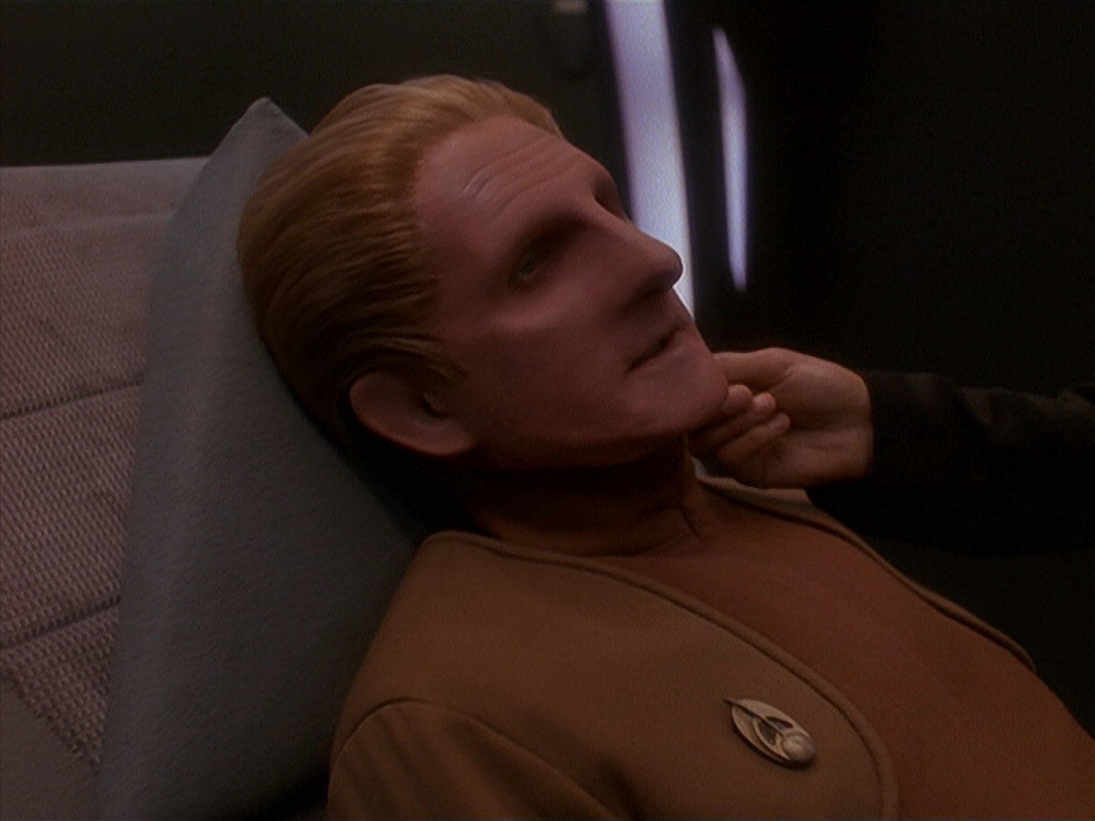 extant_StarTrek_DS9_4x26-BrokenLink_00454.jpg