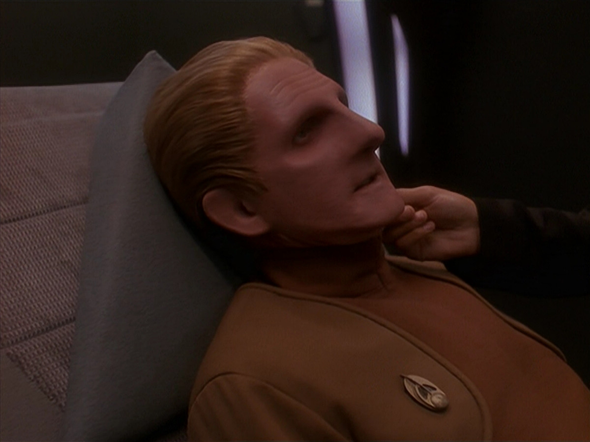 extant_StarTrek_DS9_4x26-BrokenLink_00455.jpg
