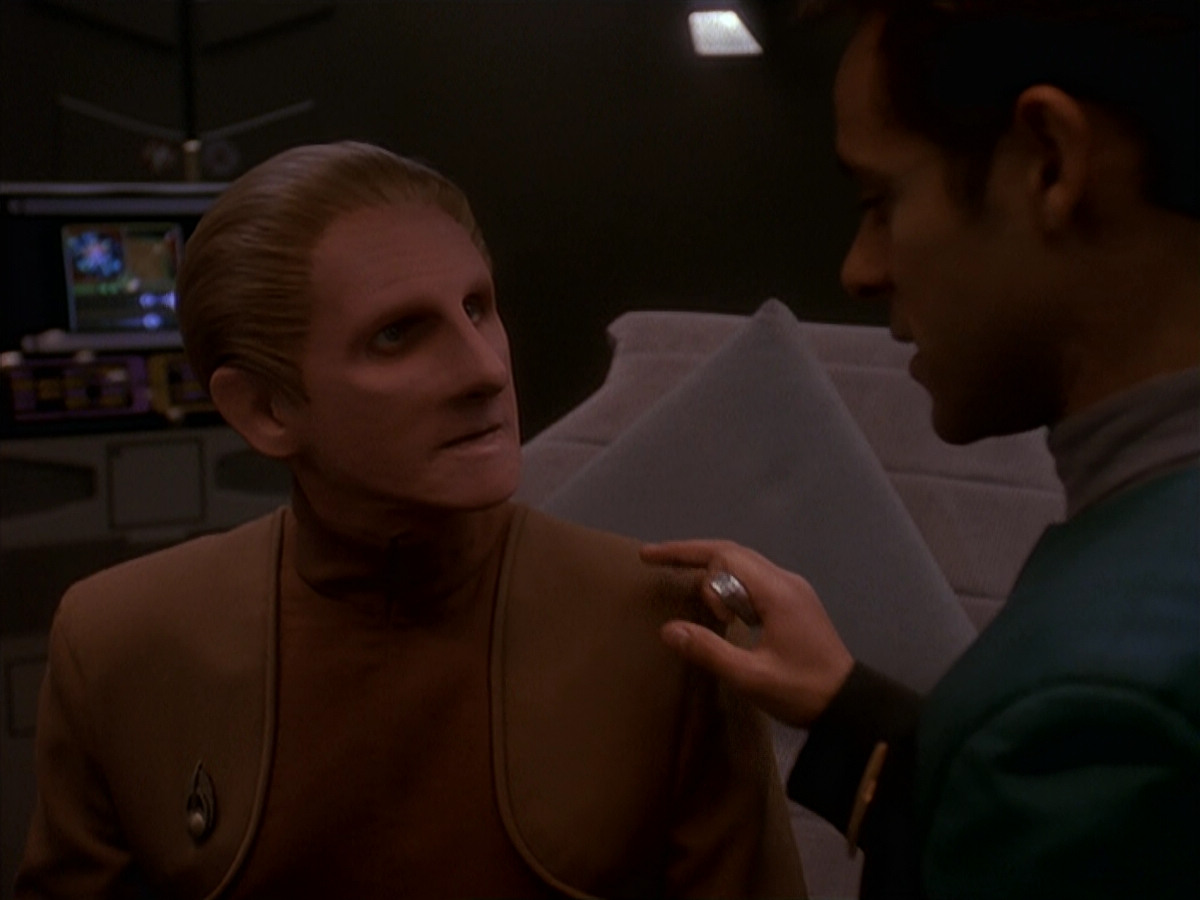 extant_StarTrek_DS9_4x26-BrokenLink_00466.jpg