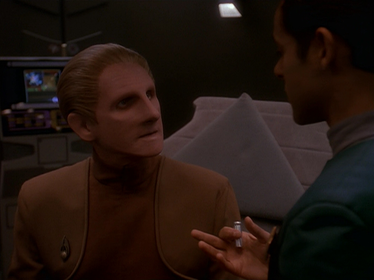extant_StarTrek_DS9_4x26-BrokenLink_00467.jpg