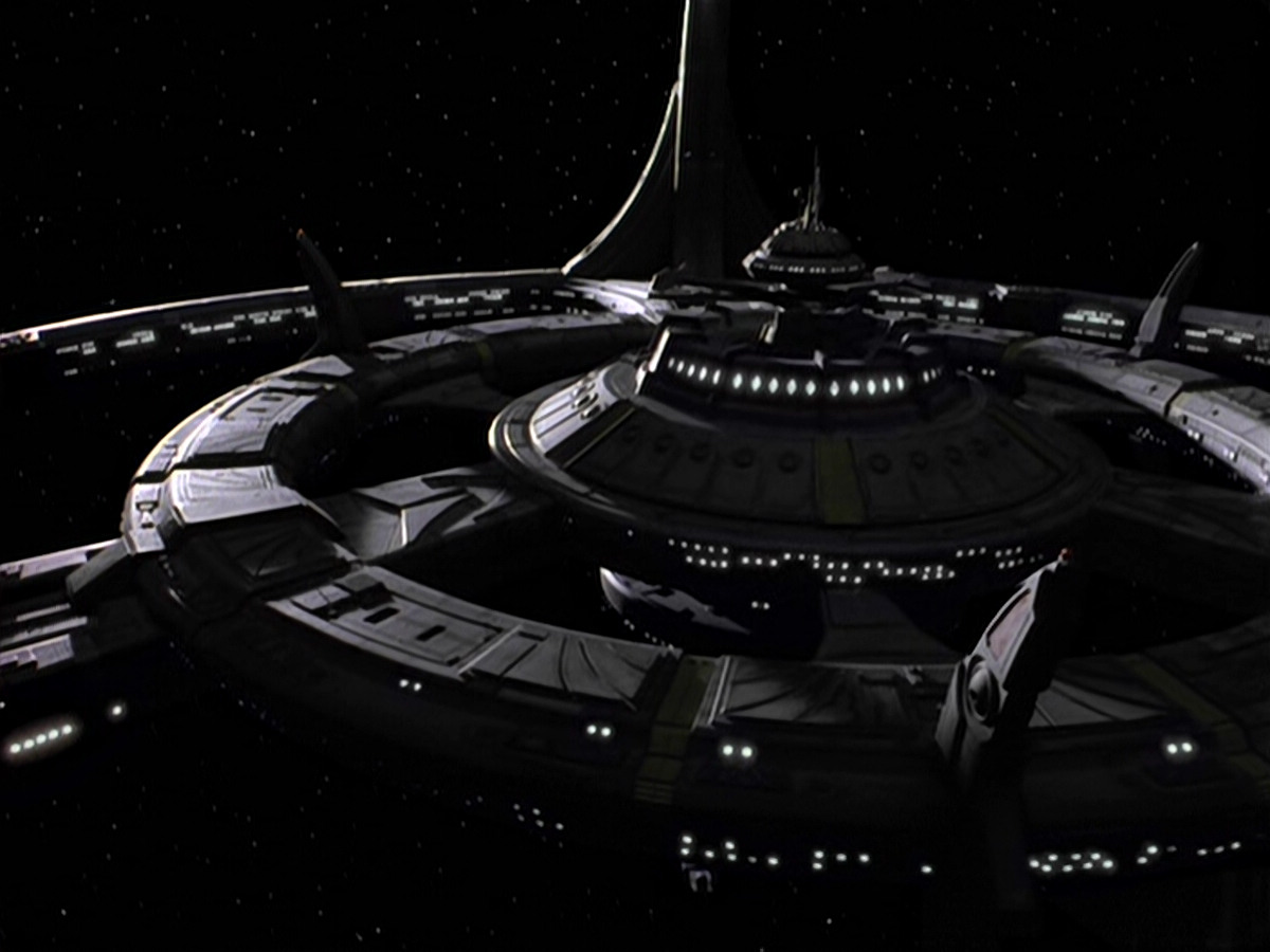 extant_StarTrek_DS9_4x26-BrokenLink_00523.jpg