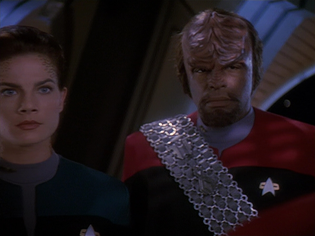 extant_StarTrek_DS9_4x26-BrokenLink_00544.jpg