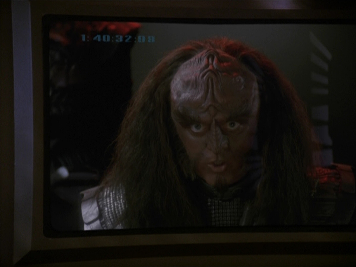 extant_StarTrek_DS9_4x26-BrokenLink_00556.jpg