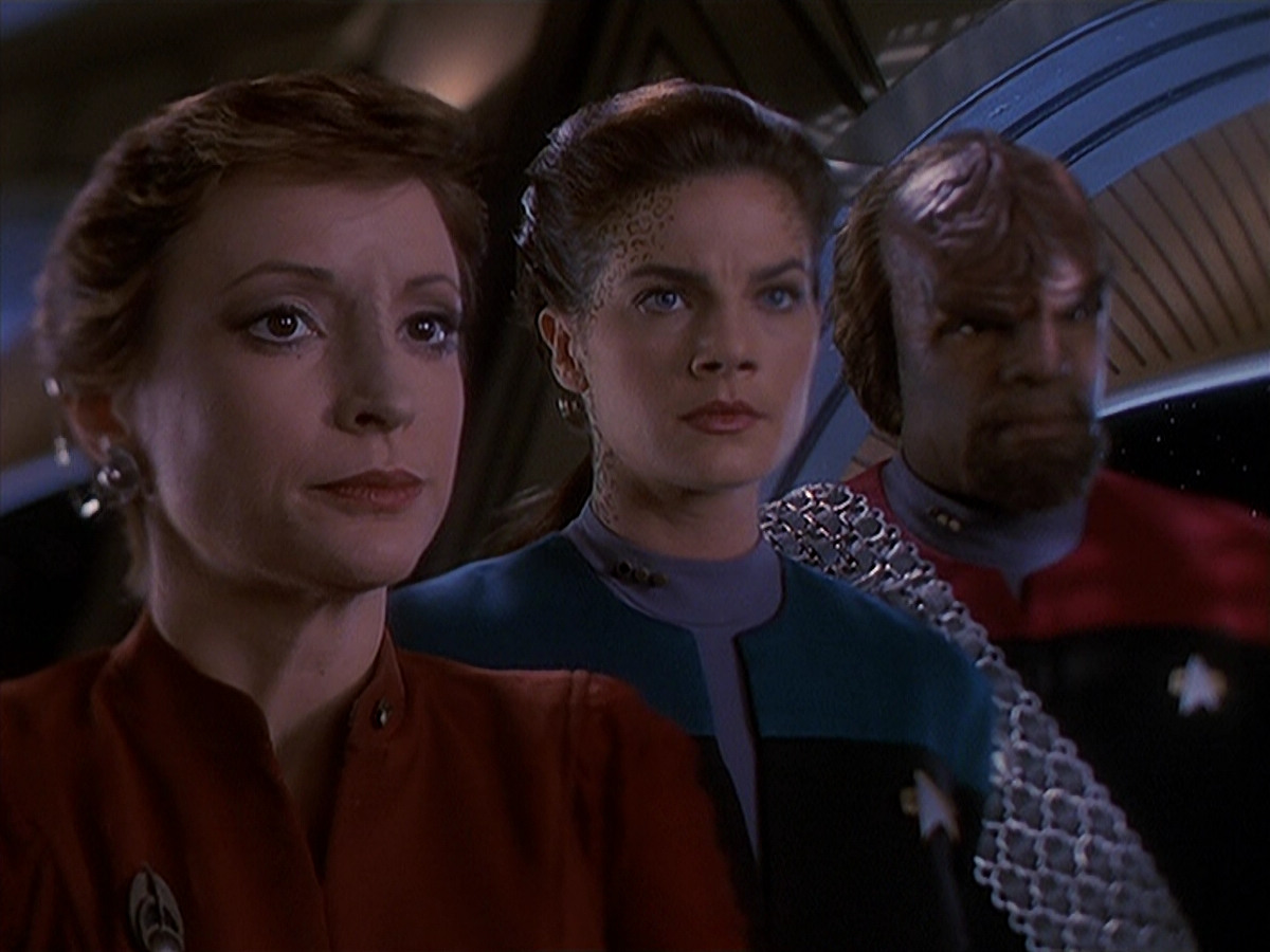 extant_StarTrek_DS9_4x26-BrokenLink_00570.jpg