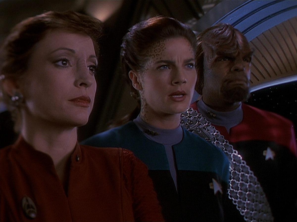 extant_StarTrek_DS9_4x26-BrokenLink_00631.jpg