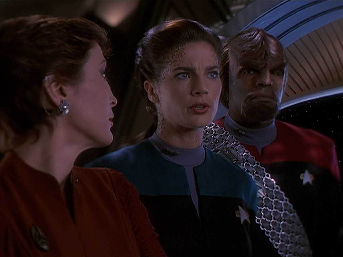 extant_StarTrek_DS9_4x26-BrokenLink_00634.jpg