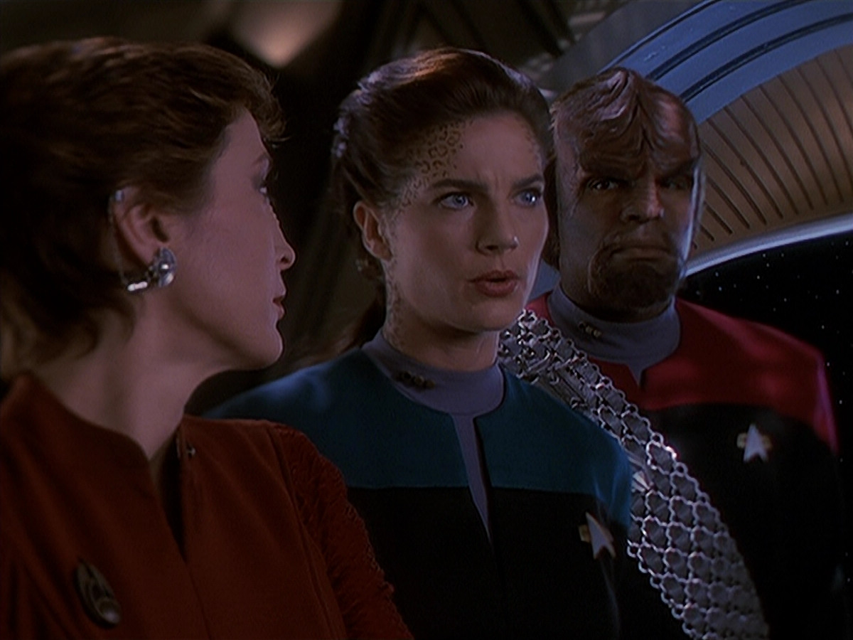 extant_StarTrek_DS9_4x26-BrokenLink_00636.jpg
