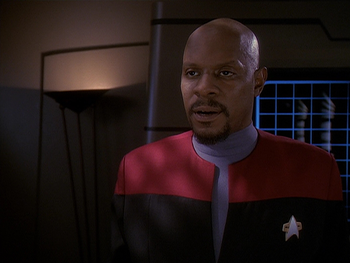 extant_StarTrek_DS9_4x26-BrokenLink_00654.jpg
