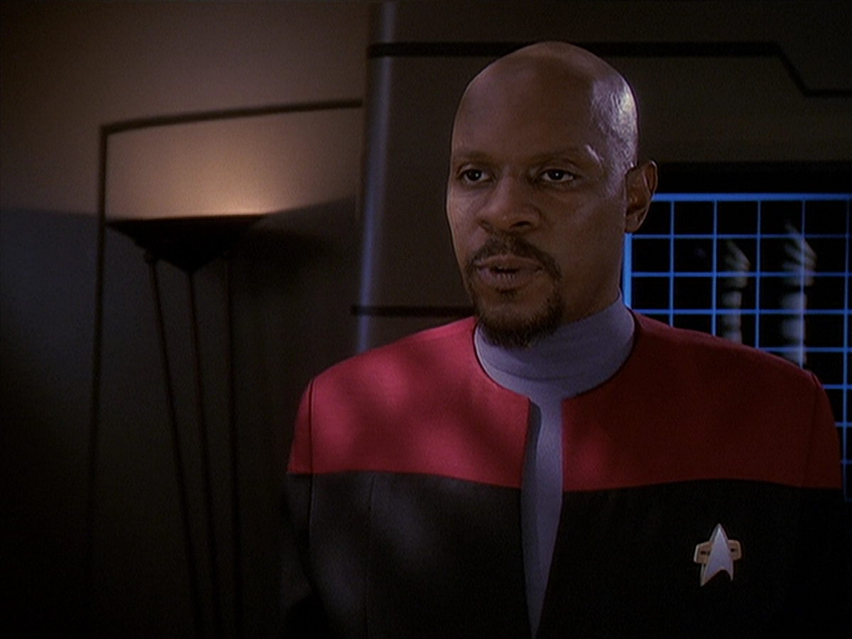 extant_StarTrek_DS9_4x26-BrokenLink_00656.jpg