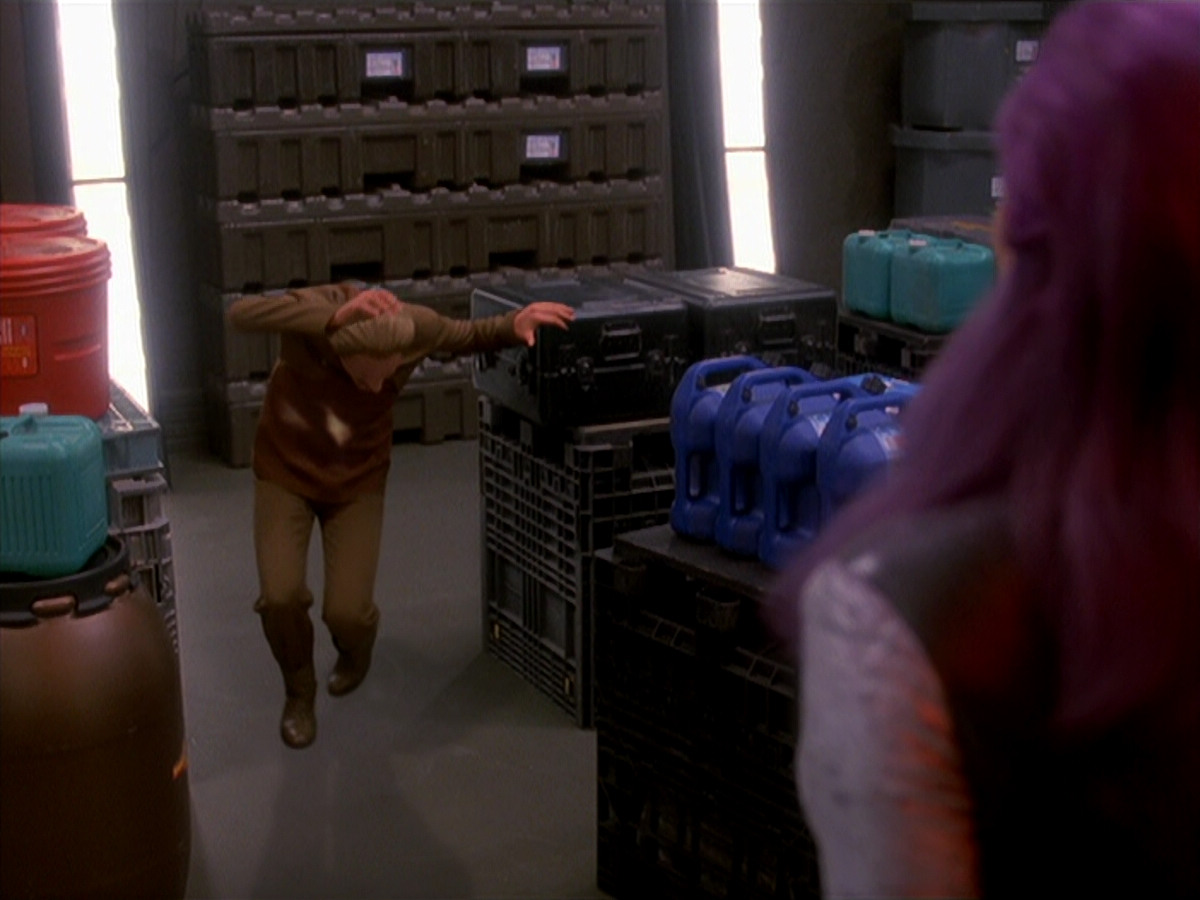 extant_StarTrek_DS9_4x26-BrokenLink_00903.jpg