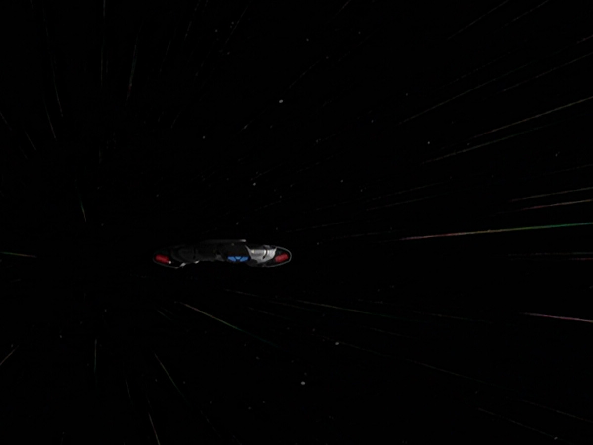 extant_StarTrek_DS9_4x26-BrokenLink_01667.jpg