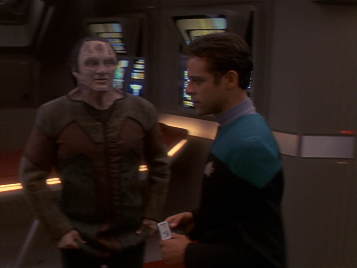 extant_StarTrek_DS9_4x26-BrokenLink_01973.jpg