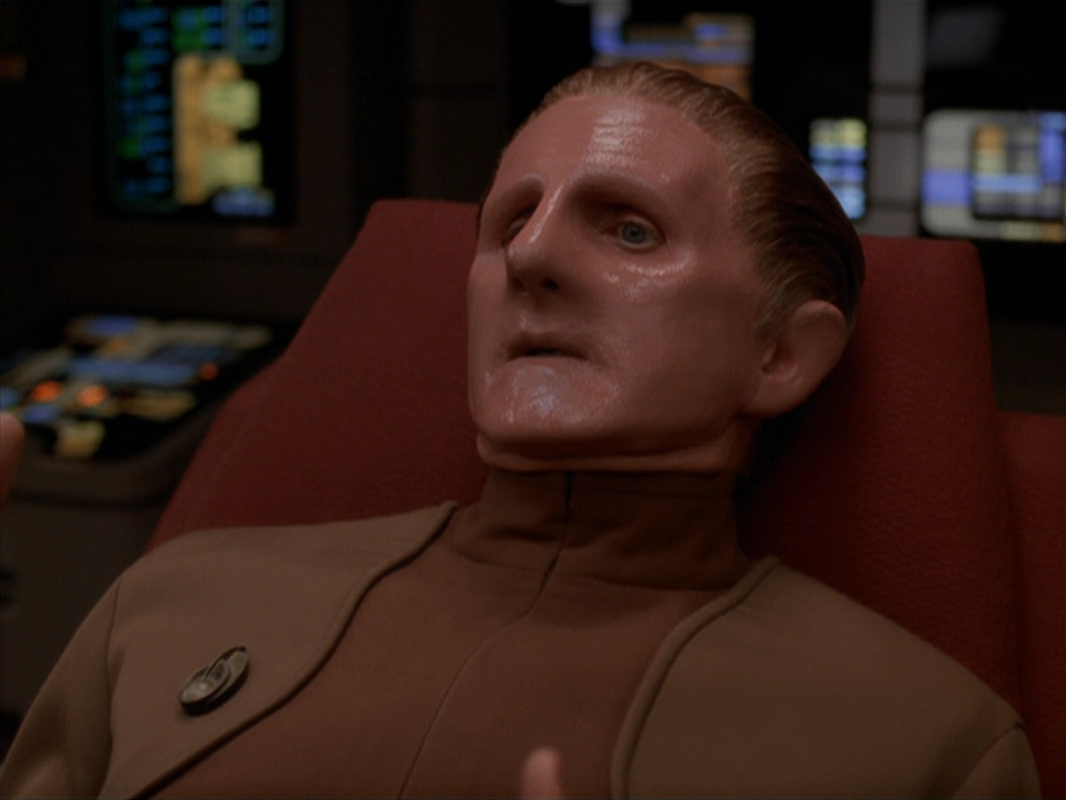 extant_StarTrek_DS9_4x26-BrokenLink_02127.jpg