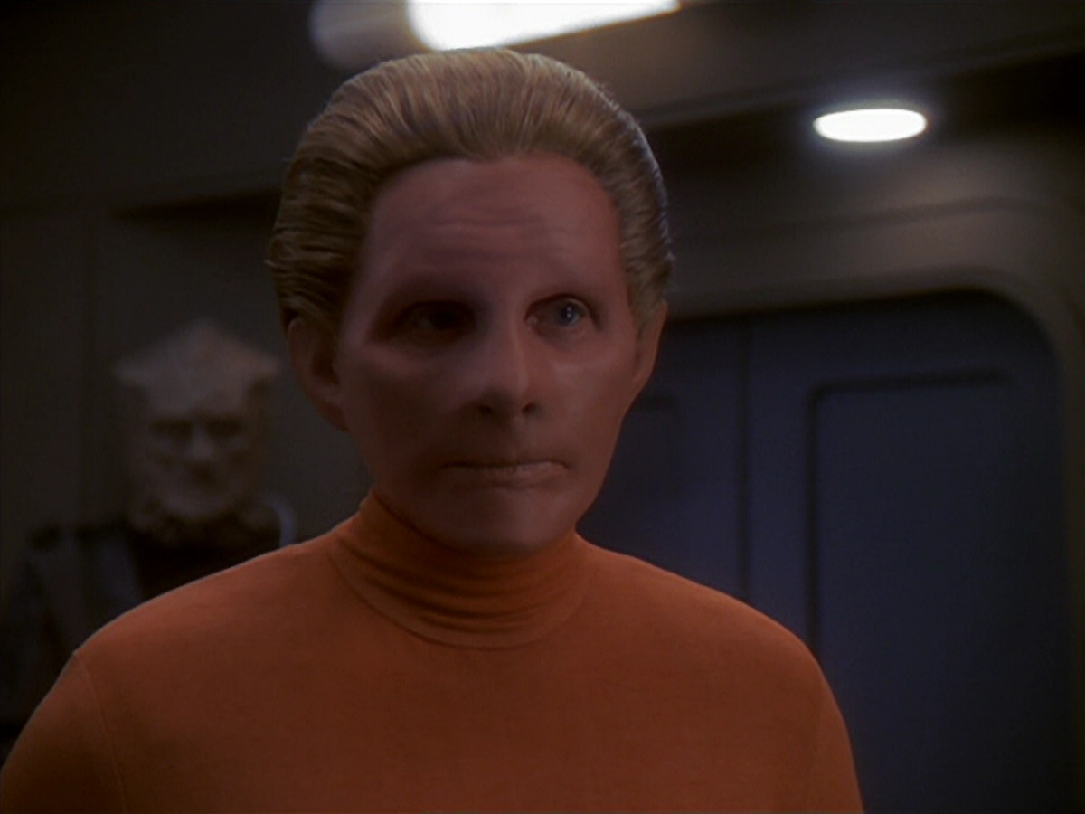 extant_StarTrek_DS9_4x26-BrokenLink_02136.jpg