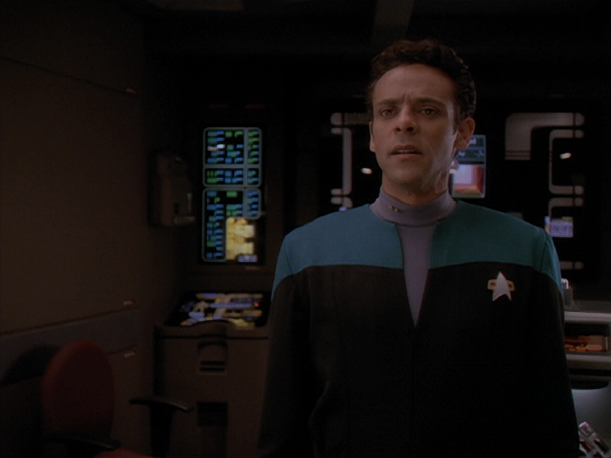 extant_StarTrek_DS9_4x26-BrokenLink_03267.jpg
