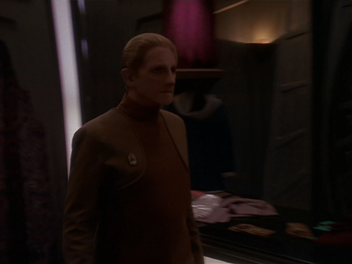 extant_StarTrek_DS9_4x26-BrokenLink_03323.jpg