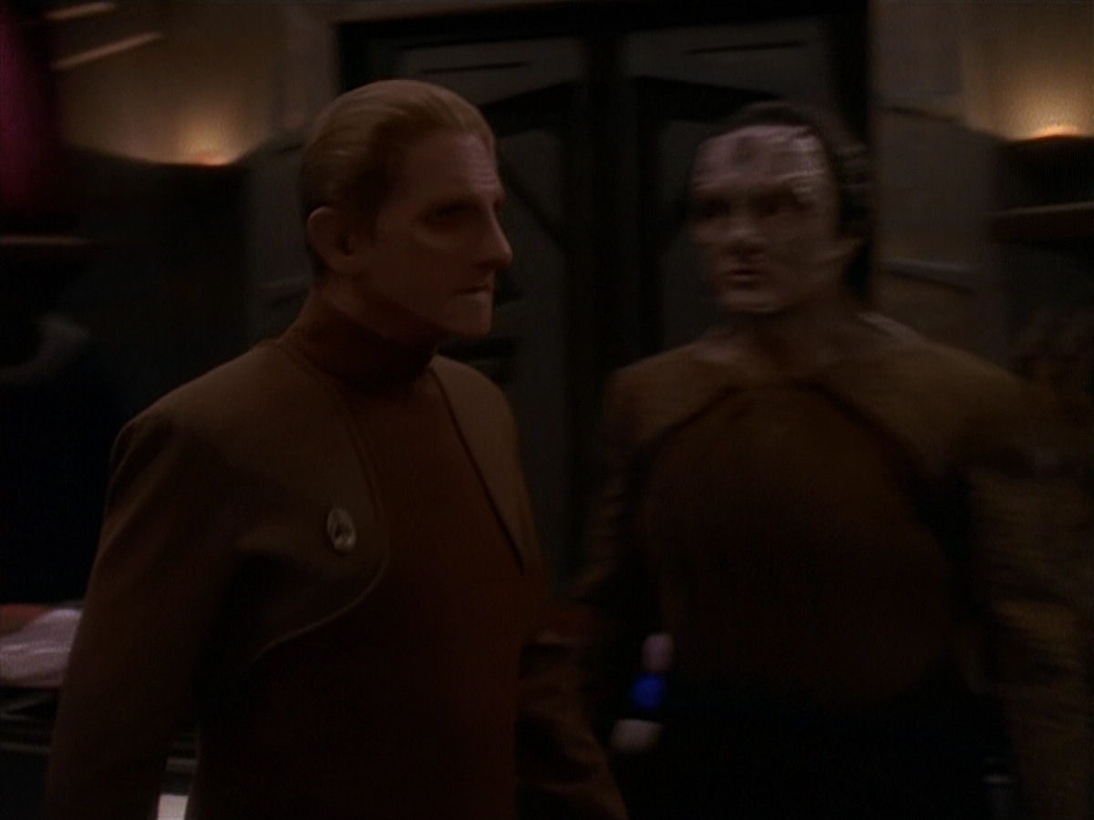 extant_StarTrek_DS9_4x26-BrokenLink_03324.jpg