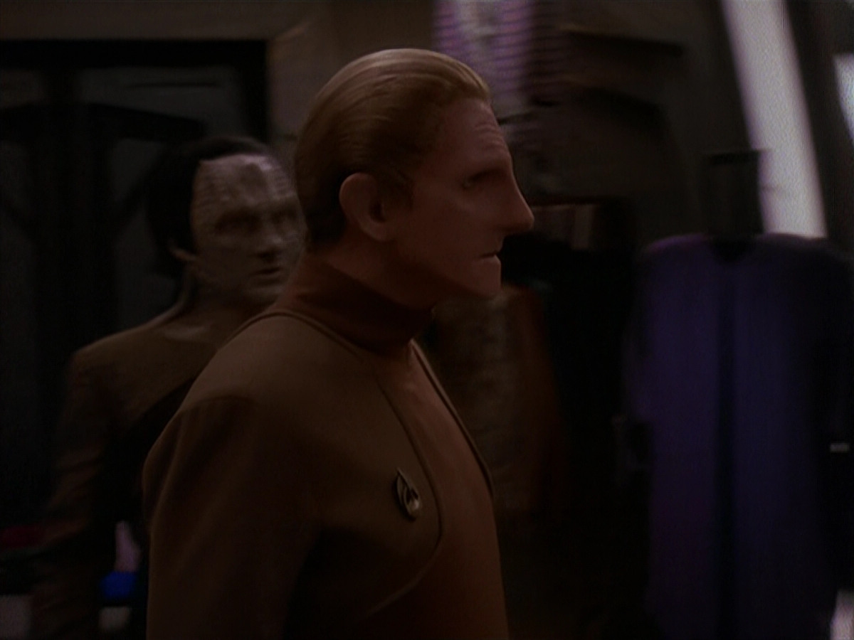 extant_StarTrek_DS9_4x26-BrokenLink_03325.jpg