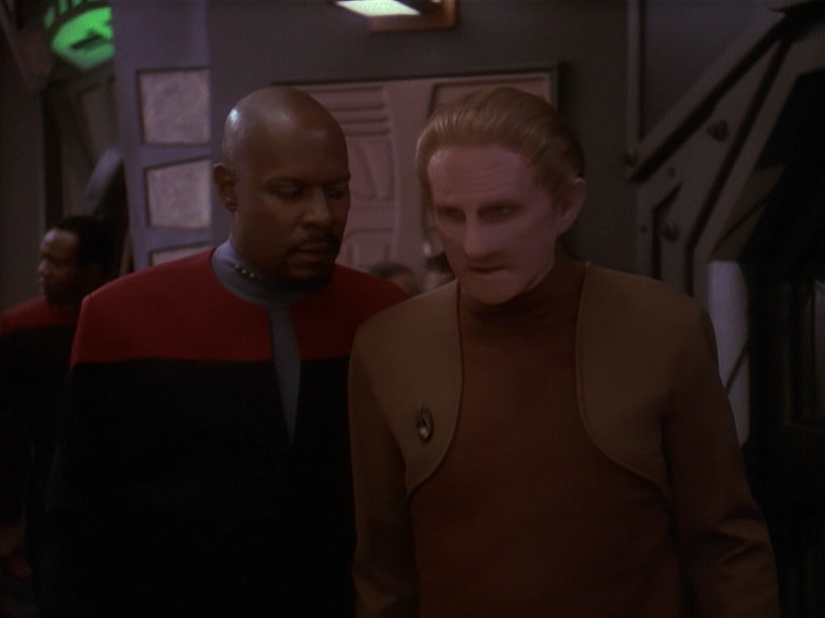 extant_StarTrek_DS9_4x26-BrokenLink_03502.jpg