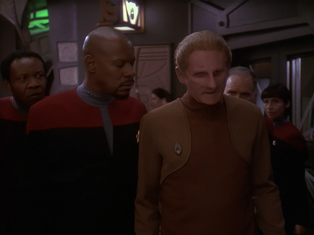 extant_StarTrek_DS9_4x26-BrokenLink_03515.jpg