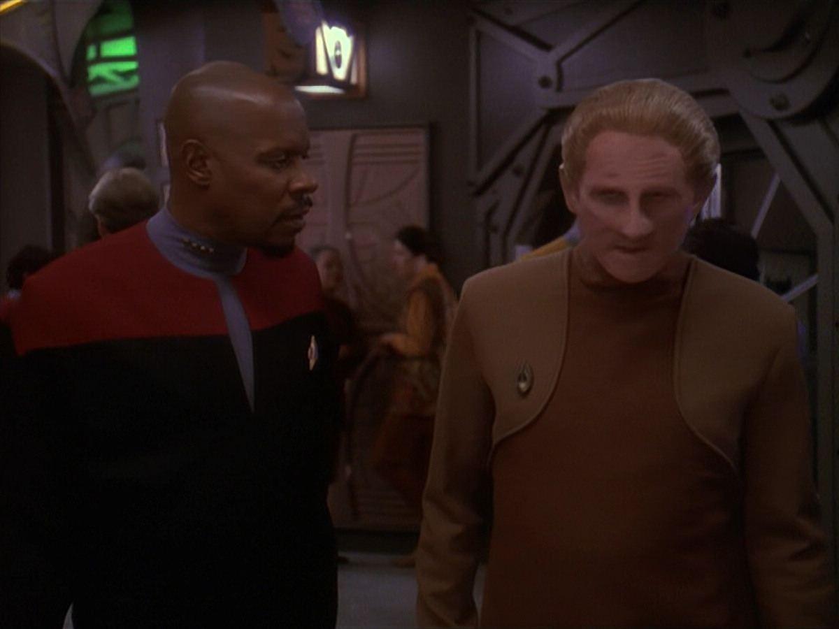 extant_StarTrek_DS9_4x26-BrokenLink_03521.jpg